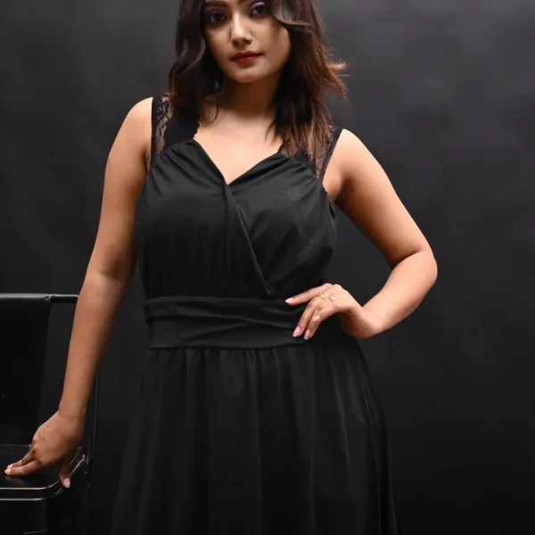 Fashion Shoot Perfection – Frame by CP Wedding & FilmistHar pose mein ek confidence chhupa hota (12)