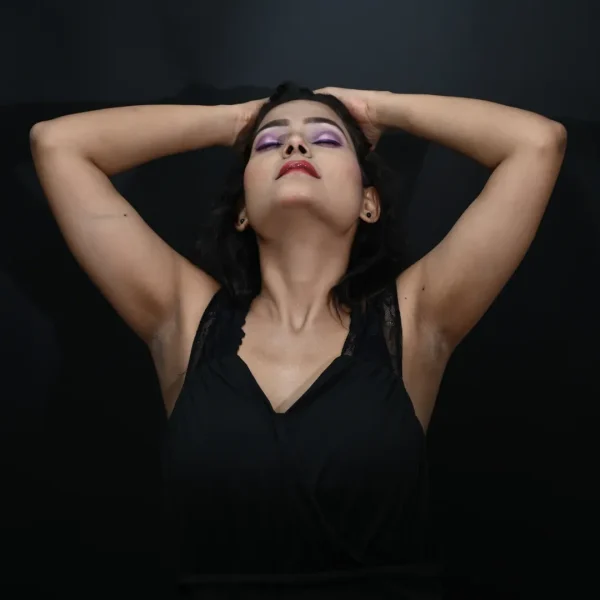 Fashion Shoot Perfection – Frame by CP Wedding & FilmistHar pose mein ek confidence chhupa hota (3)