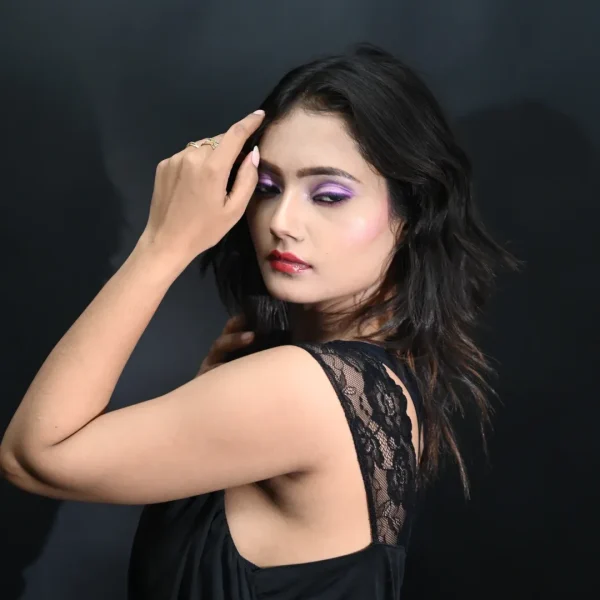 Fashion Shoot Perfection – Frame by CP Wedding & FilmistHar pose mein ek confidence chhupa hota (7)