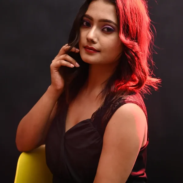 Fashion Shoot Perfection – Frame by CP Wedding & FilmistHar pose mein ek confidence chhupa hota (9)